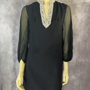 1960er Jahre Perlen-Cocktailkleid Größe 44