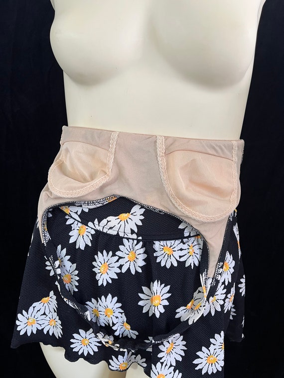 Vintage 1970s Cole of California Daisy Swimsuit S… - image 7