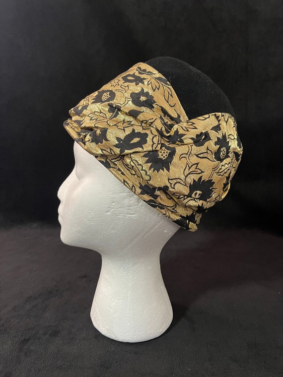 Vintage 1950s Black & Gold Hat