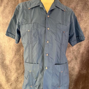Men&#39;s Vintage 70s Guayabera Medium Shirt - Choose Color