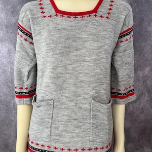 Vintage 70s Sweater by Bloomingdale&#39;s Size 40