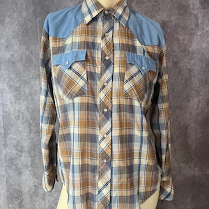 Vintage 70s Western Shirt with Pearl Buttons Size Medium