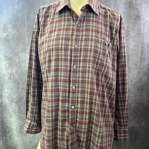 Men&#39;s Vintage Plaid Button Down Size Medium by Holmes