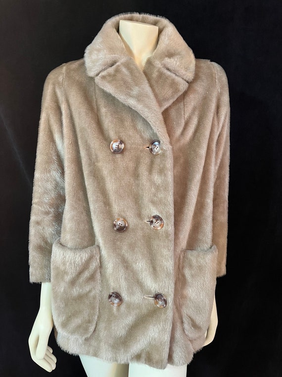 Women's Vintage 1960s Faux Fur Pea Coat S/M