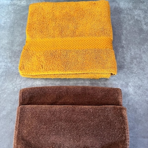Set of 3 Vintage Towels - 1 Bath & 2 Face Towels