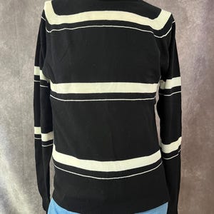 Vintage 1970s Black & White Acrylic Sweater Size Large