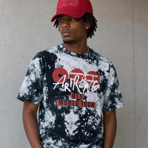 OT7 2026 Welttournee Tie-Dye-T-Shirt – Retro-Doppelseiten-Stadionroute – Schwarz-Weißes Baumwoll-Kpop-Fan-Tribute-Shirt