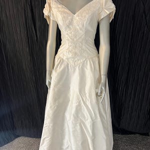 Vintage Bianchi Wedding Dress Off the Shoulder Ivory