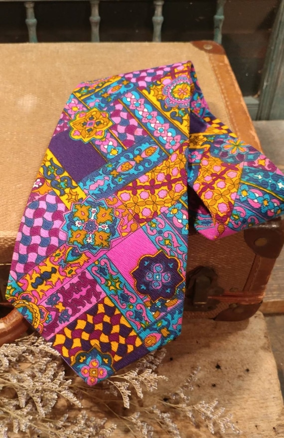 Wild Extra Wide Hippie Tie / Acid Trip / No Label