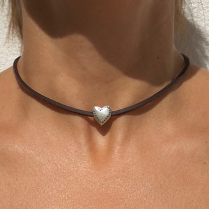 Silber Herz Choker Halskette für Frauen, Choker Halskette mit Herz, Herz Schmuck, Leder Halskette, Herz Halskette, Leder Choker, Endia