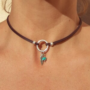 Gargantilla de plumas para mujer, collar de cuero, collar de anillo de plata, gargantilla plateada, gargantilla de piedra turquesa, collar de piedras preciosas