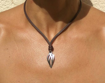 Leather Necklace for women, Women Choker Necklace, Silver Plated Pendant Necklace, Leather Choker, Women Jewelry, Silver Jewelry, Zamak