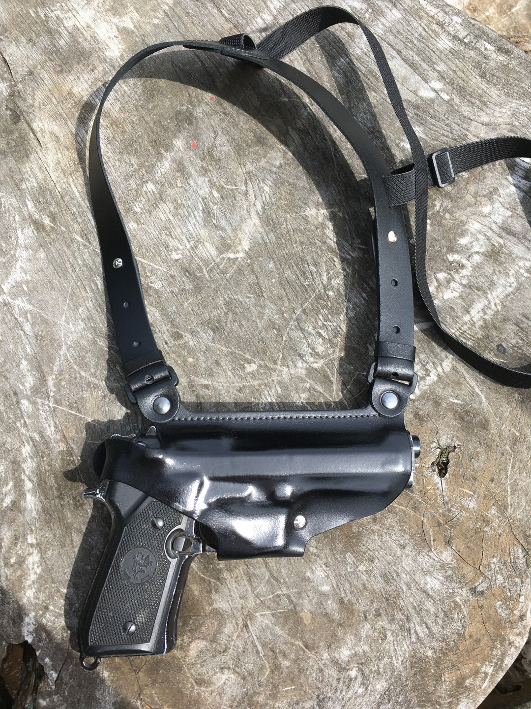 Spectre Shoulder Holster Configurator