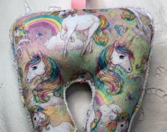 Unicorn Tooth Fairy Pillow: Minky Fleece, Embroidered Pocket