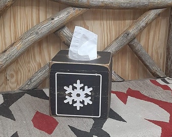 Tissue Box/Wood/Snowflake/Bathroom decor/Skiing/Home/Decor/Carved/Ski Lodge/Cabin/Rustic