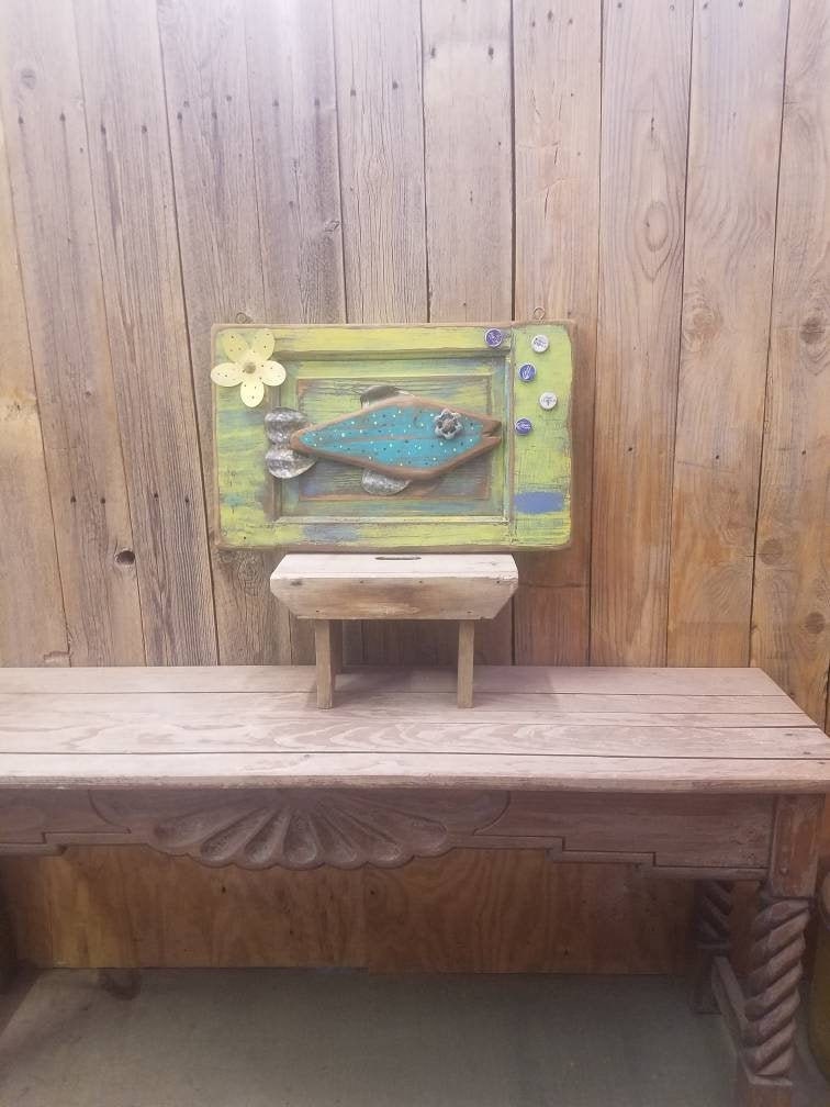 Folk Art Fish /Cabin decor/Lodge decor/Fishing/Gift/Repurposed Wood
