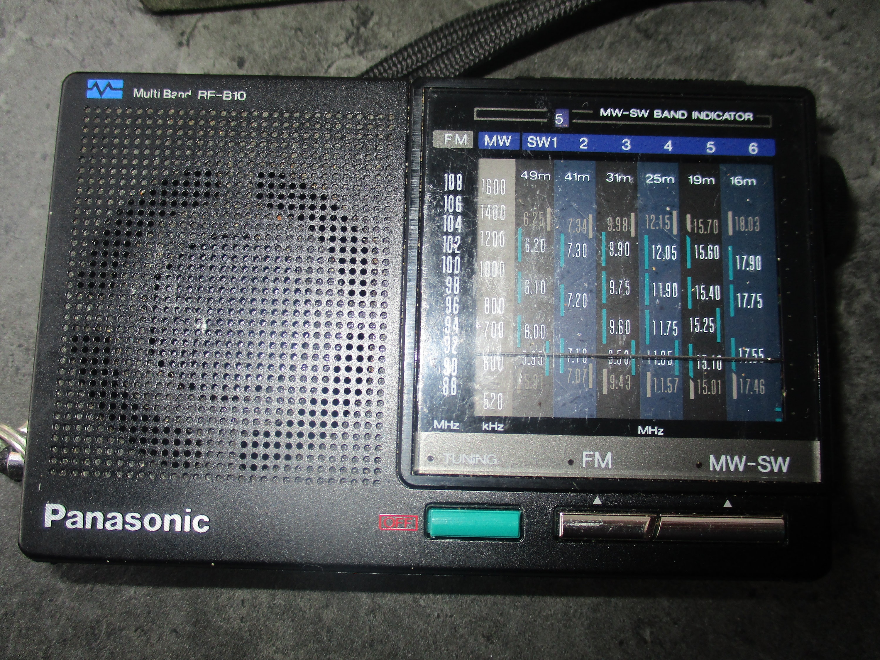 ナショナル ラジオ RF-B10 美品 National Multi Band RF-B10 ナショナル ラジオ The Vintage Box