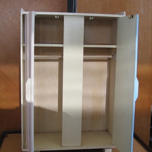 Miniature linen cabinet of ADO by Ko Verzuu, circa 1950, The Netherlands.