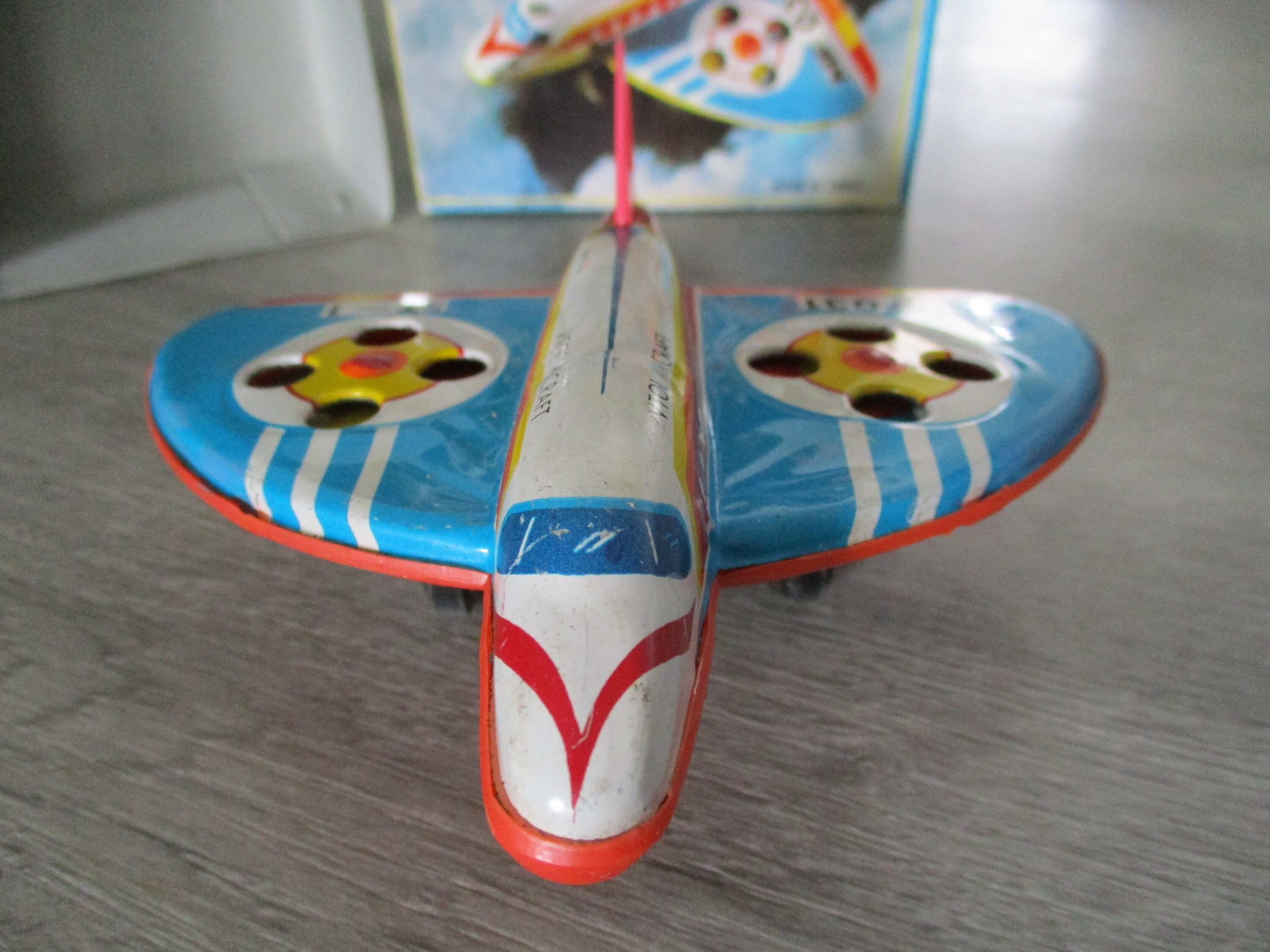 VTOL AIRCRAFT MF031 ブリキ おもちゃ飛行機 摩擦モーター付きブリキ VTOL 航空機 MF-031 6 機のロット、中国、1970