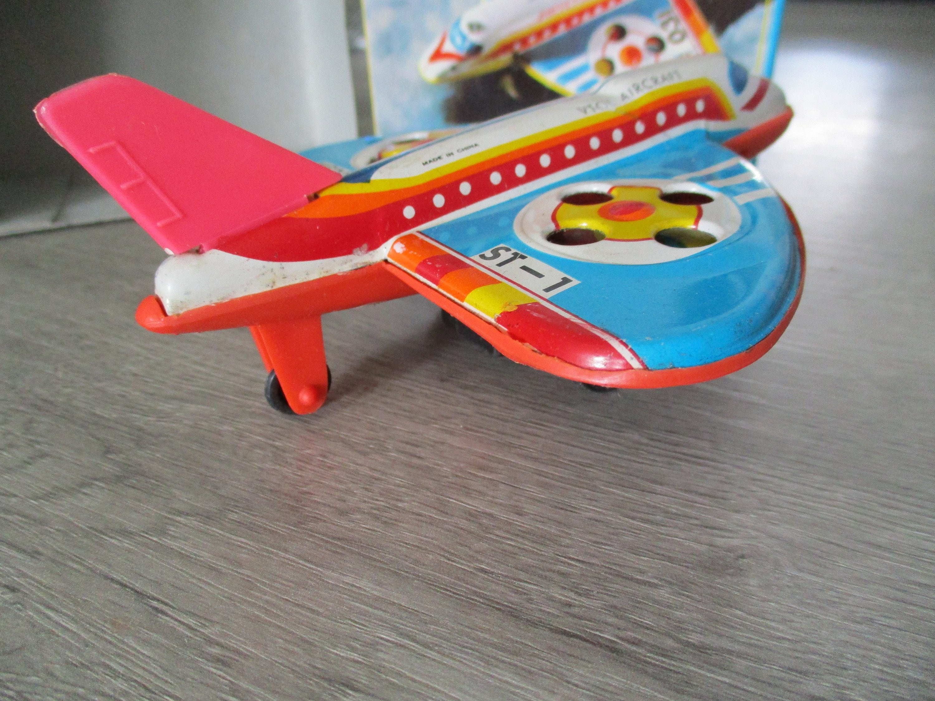 VTOL AIRCRAFT MF031 ブリキ おもちゃ飛行機 摩擦モーター付きブリキ VTOL 航空機 MF-031 6 機のロット、中国、1970