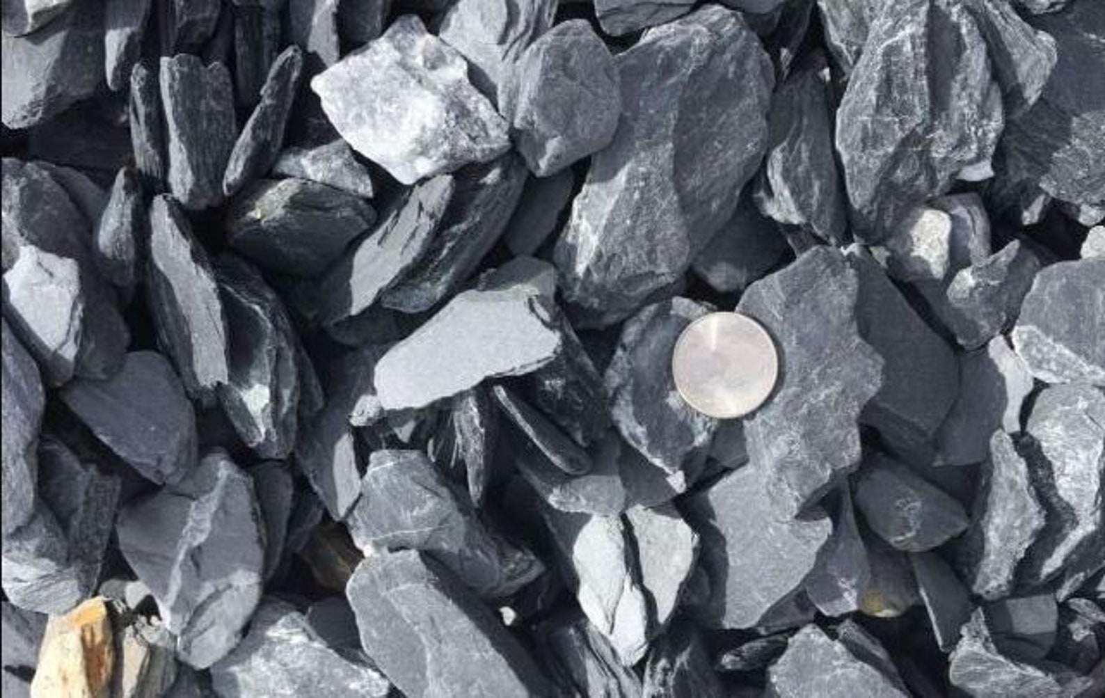 Black Slate Rock Chips 318lb Hardscape Rock Stones Decor Etsy