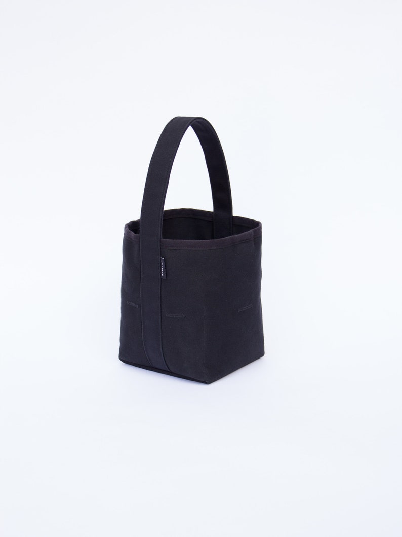 Reversible Small bucket style black canvas tote bag, 6 pockets image 3