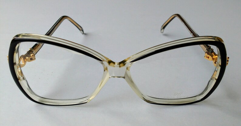 Demo Lens Vintage Nina Ricci 1756 frames