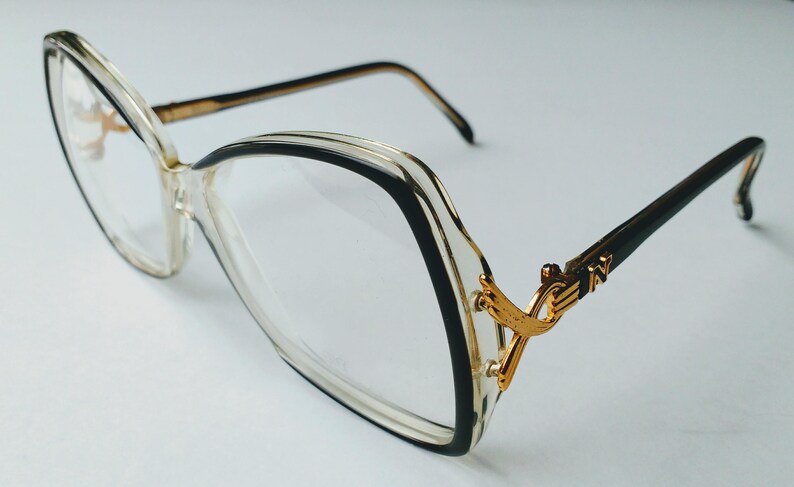 Demo Lens Vintage Nina Ricci 1756 frames