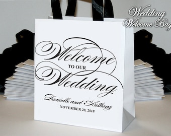 30 Personalized Welcome to our Wedding gift bags - Custom Wedding Welcome bags - Welcome bag for wedding guests - personalized gifts bags