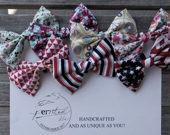 Posh Pooch: Pajarita para mascotas de corte amplio y hecha a mano, disponible en varios estampados.