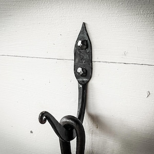 Hand Forged Fancy Skillet Hook - Pot Hooks Kitchen Wall Storage Pot Rack