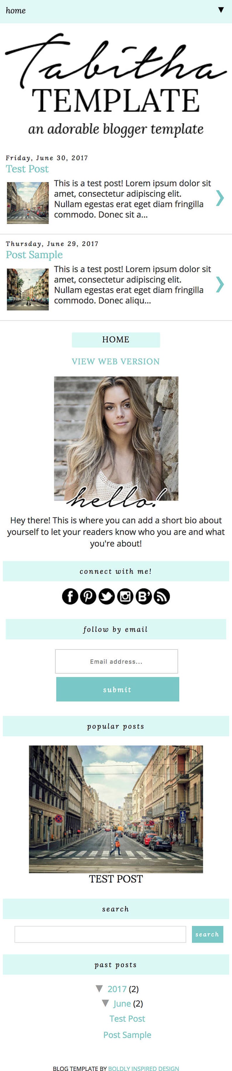 Puede incluir: Una captura de pantalla de un sitio web que muestra una plantilla de blog con un fondo azul claro y una imagen en blanco y negro de una mujer. El sitio web tiene un encabezado con el texto "Tabitha Template" y una secci&oacute;n para publicaciones populares. El sitio web tambi&eacute;n tiene una secci&oacute;n para publicaciones anteriores con un men&uacute; desplegable.