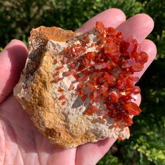  Natural Meditation Crystal 100g Natural Red Gemstone