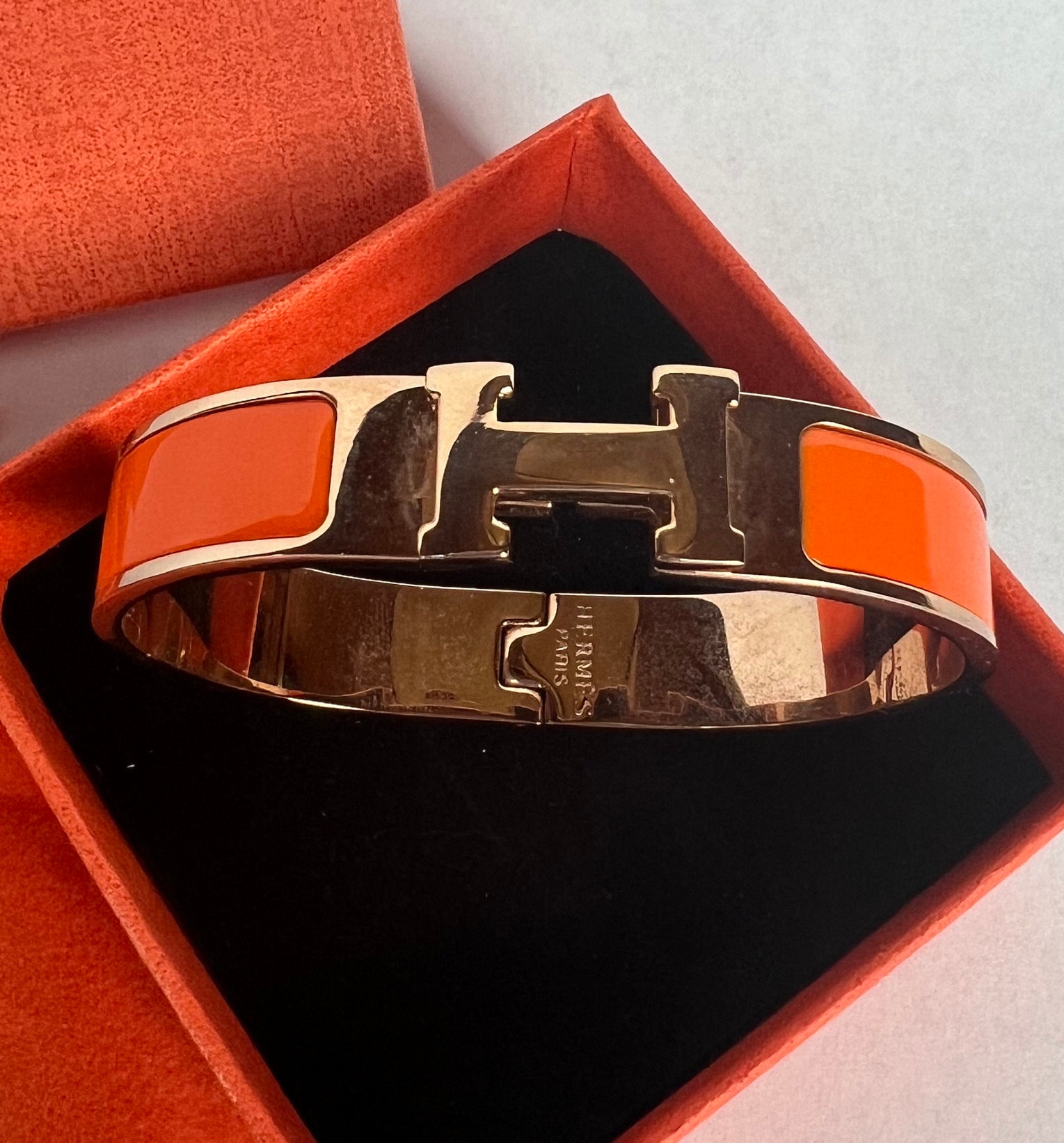 Authentic HERMES Paris Orange Enamel Gold Color H Clic Clac Bangle