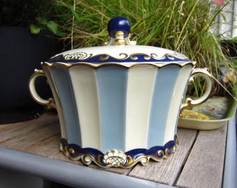 Rare vintage German Tettau porcelain soup Terrine /Tureen with lid 1937 from &quot;Friederike&quot; collection 1930s Germany Magnificent Wedding gift