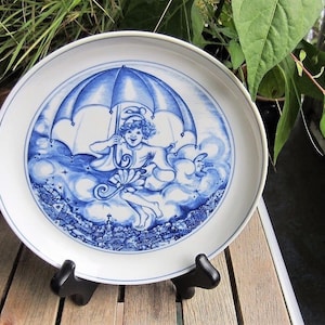 Vintage German Meissen Ukki Ukleya porcelain collector plate 1977 Ole Lukøje H. C. Andersen Eventyr Fairy tale wall plate Made in Germany