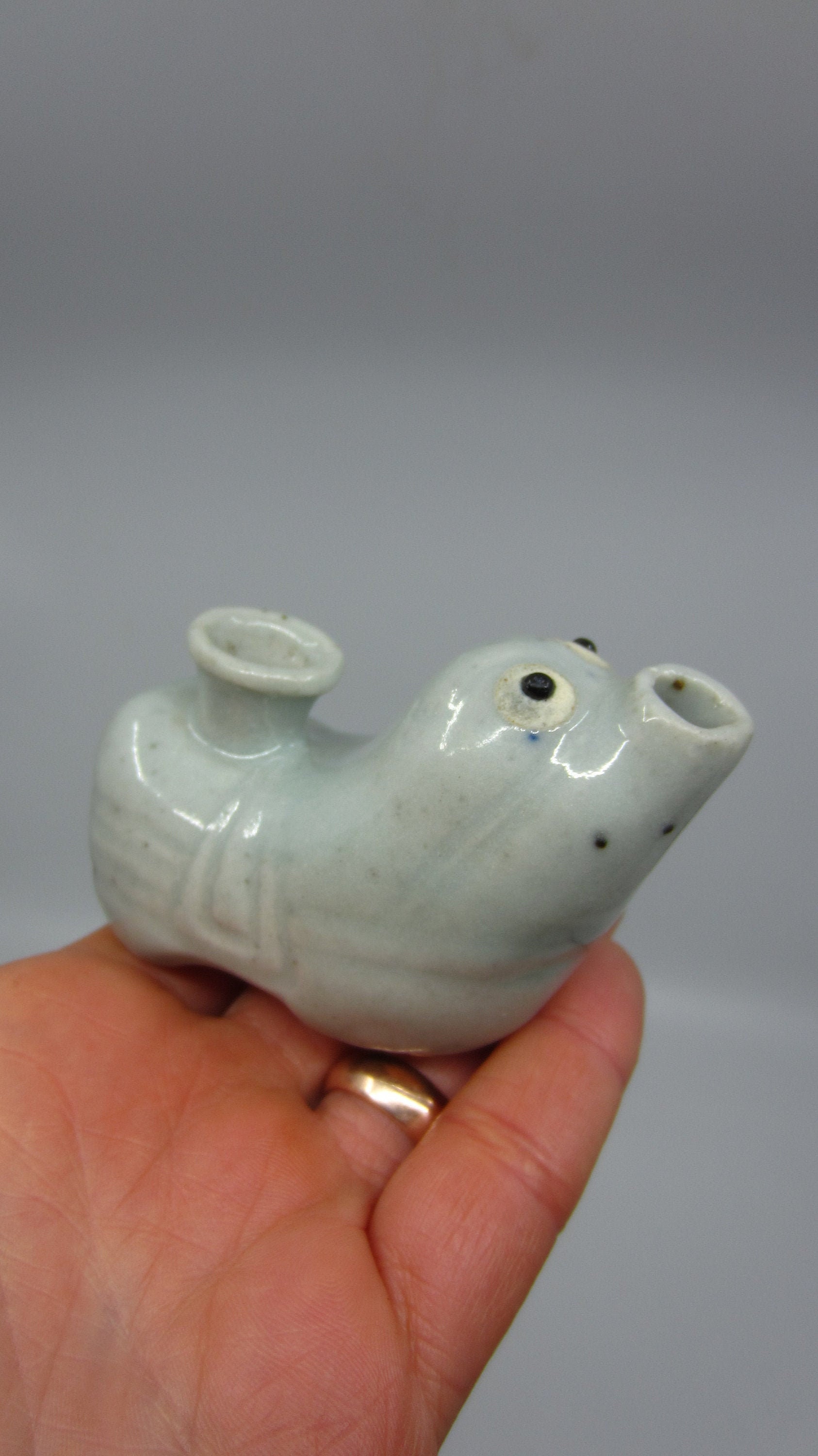 アンティークの中国/韓国の青磁陶器の水差し、かわいい神話上の動物の