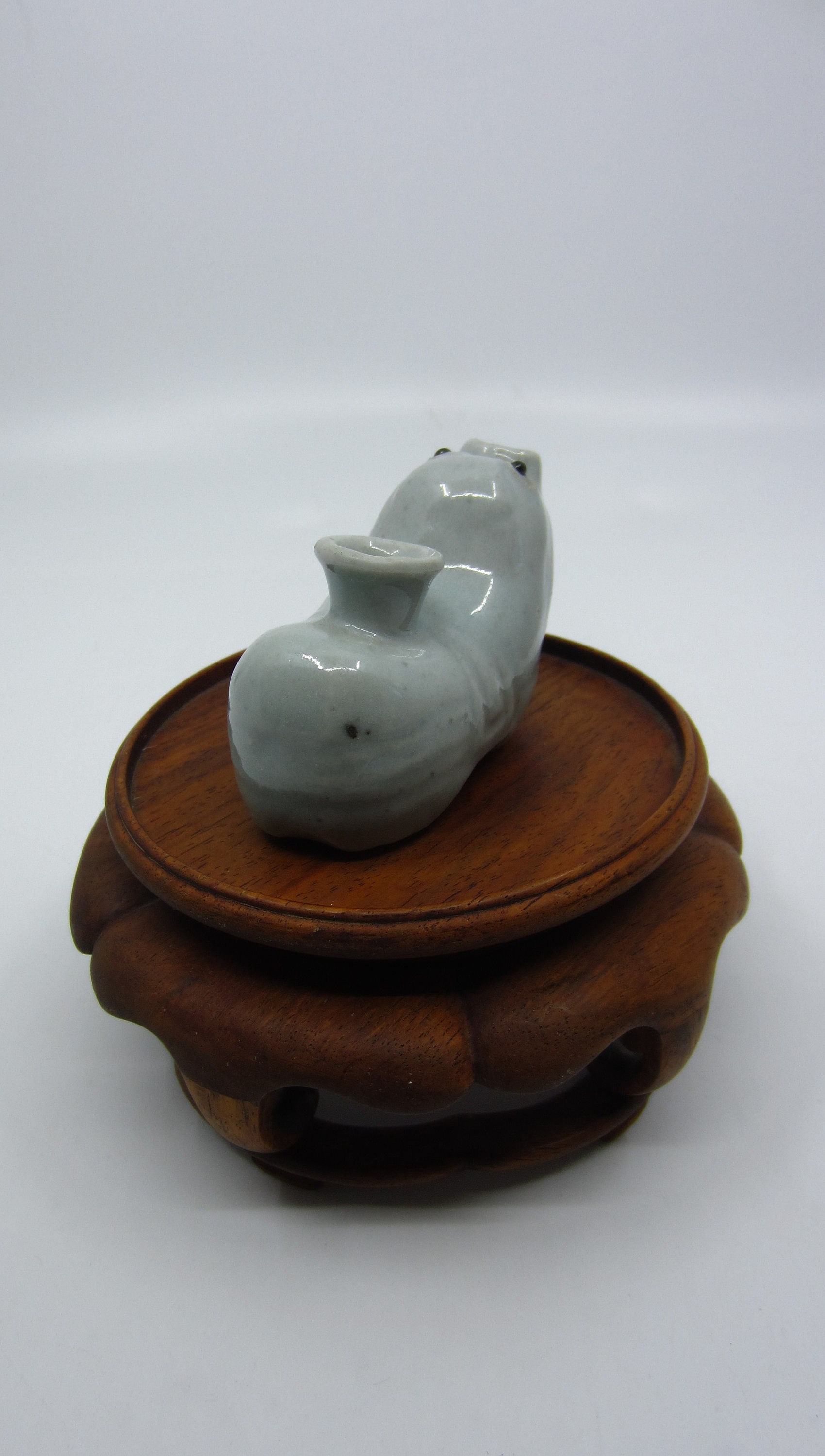 アンティークの中国/韓国の青磁陶器の水差し、かわいい神話上の動物の