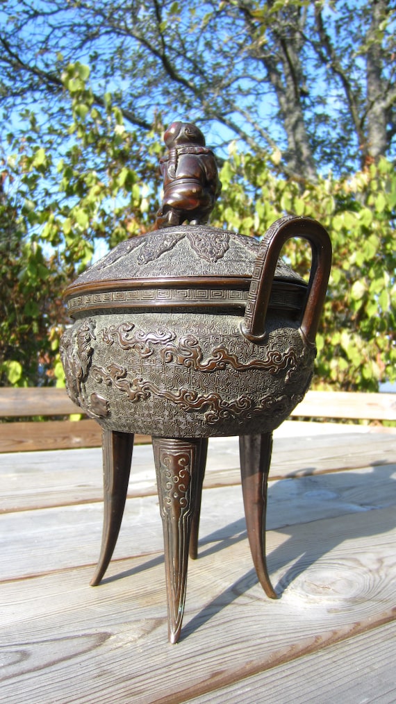 Large Detailed Antique Japanese Bronze Incense Burner Censer