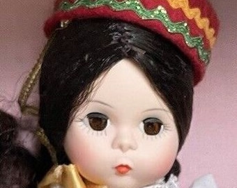 International Czechoslovakia : Madame Alexander Dolls