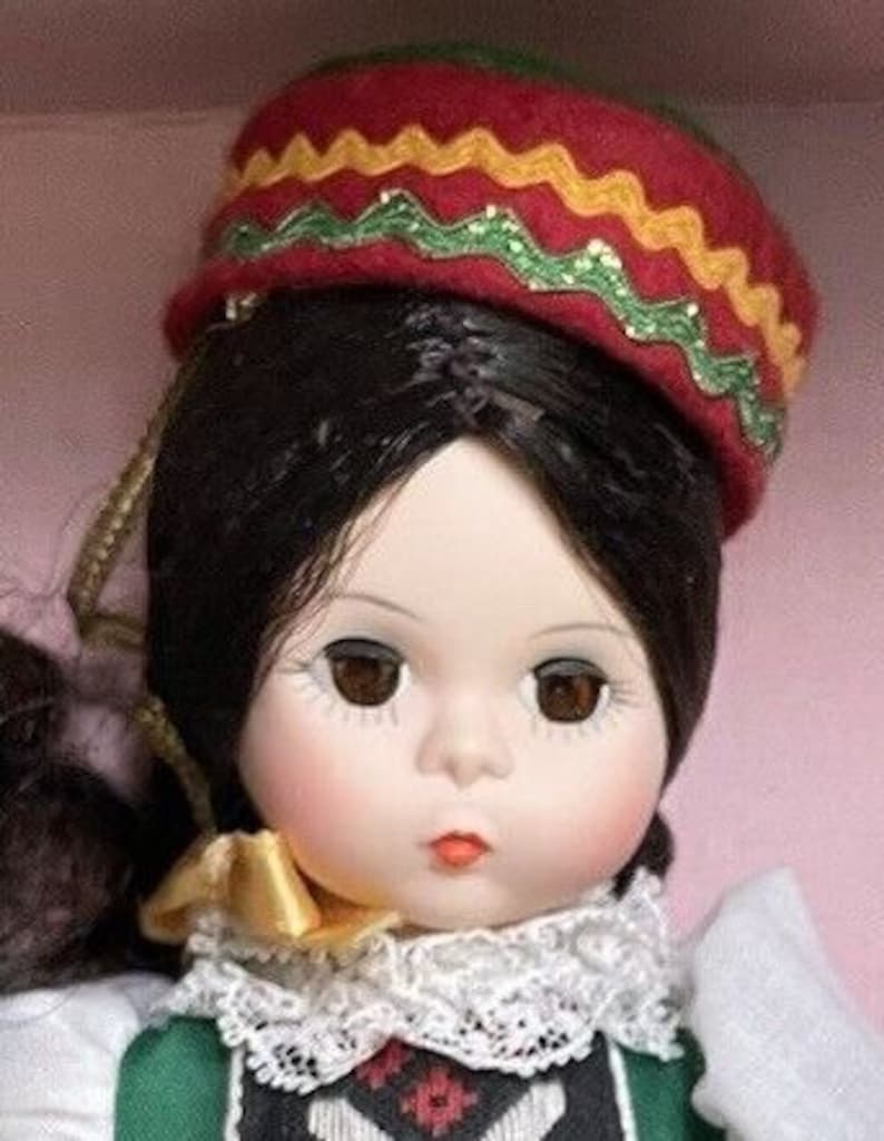 International Czechoslovakia : Madame Alexander Dolls image 1