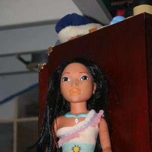 Pocahontas w/handmade Wolle Outfit Bild 2