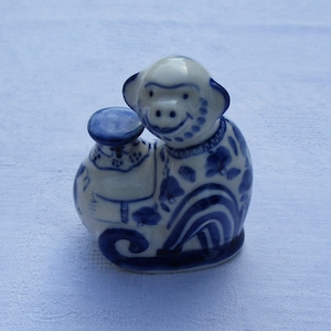 Sehr seltenes Sammlerstück Porzellan Gzhel Affe mit Vase 1970- 1979 UDSSR