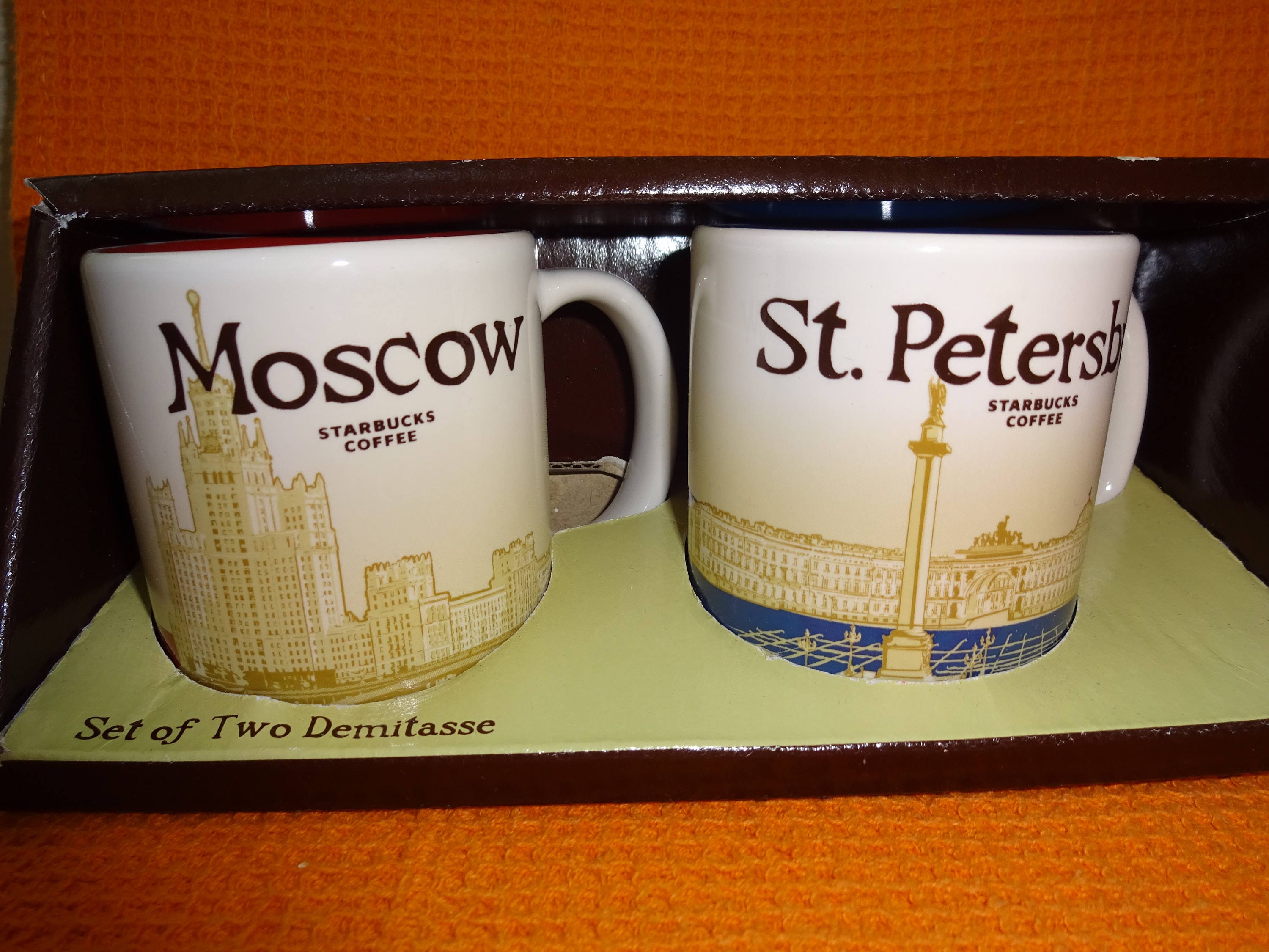 Direct from Moscow. Original Starbucks tumbler Matryoshka Russia 355 ml