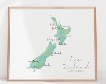 New Zealand Map / Labelled Watercolour Landscape Map