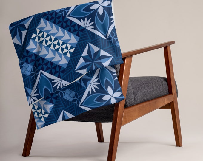 Samoan Tau Pattern Blue Throw Blanket