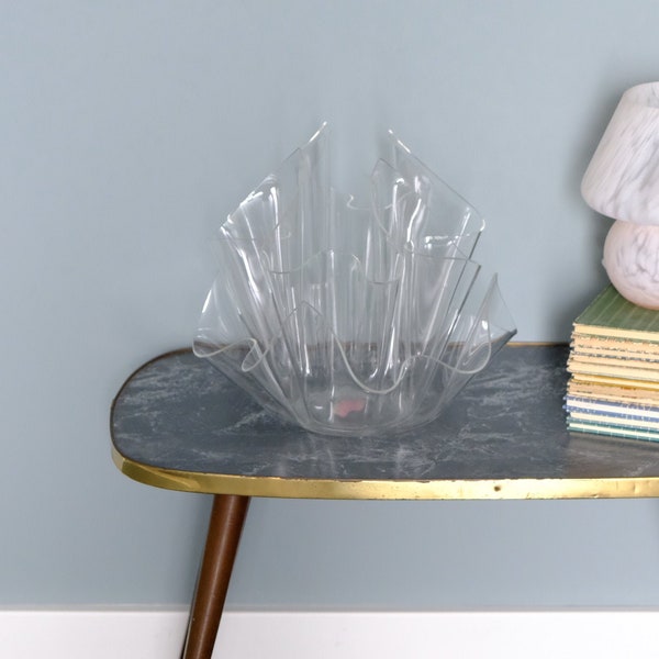 Vintage 1960s Acryl Servietten Vase Schale Ensemble Set Mid Century Modern Style Lucite Clear Ripple Folding Effect Glamour eclectic 70s