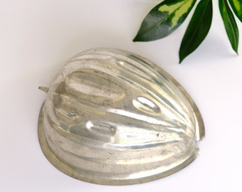 Pretty French chocolate mold Easter egg shape Easter chocolate nut Belgian vintage antique wall decoration wall hanging kitchen decoration decor
