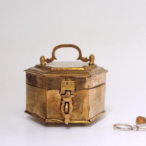 Antike Viktorianische Messing Schatulle Kästchen Dose Vanity Schmuckkästchen trinket engagement ring box Vintage Heirloom Tea Caddy 1