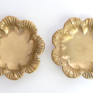 Vintage brass plate flower bowl jewelry plate candle plate tray bowl Viennese Secession Art Nouveau decoration